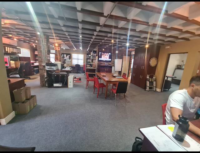 916M² OFFICE FOR SALE IN GOODWOOD CENTRAL